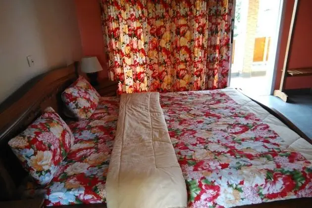 Family Oda, 1 Büyük (Queen) Boy Yatak, Sigara İçilmez