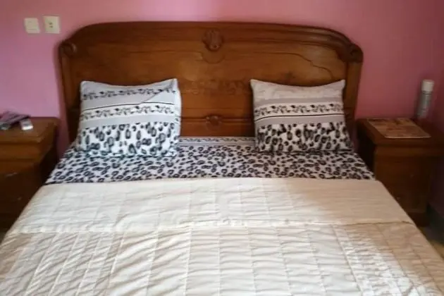 Tek Büyük Yataklı Oda, 1 Büyük (Queen) Boy Yatak, Sigara İçilmez