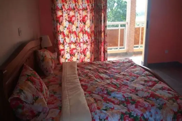 Tek Büyük Yataklı Oda, 1 Büyük (Queen) Boy Yatak, Sigara İçilmez