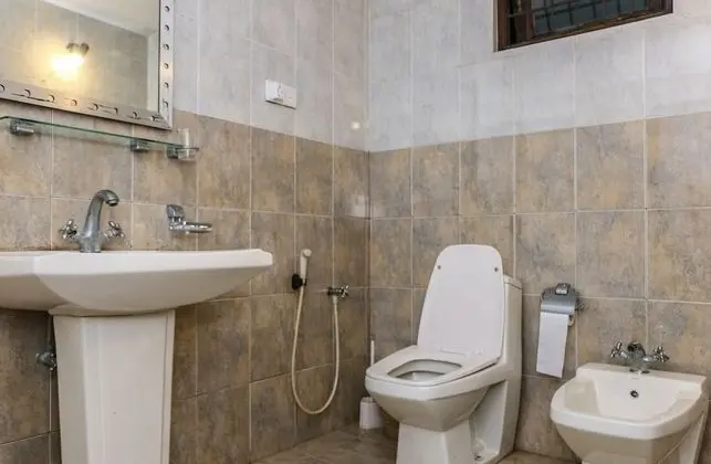 Classic Tek Büyük Yataklı Oda