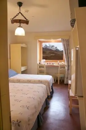 Üç Kişilik Oda