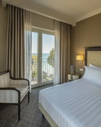 Süit, Balkon, Göl Manzaralı