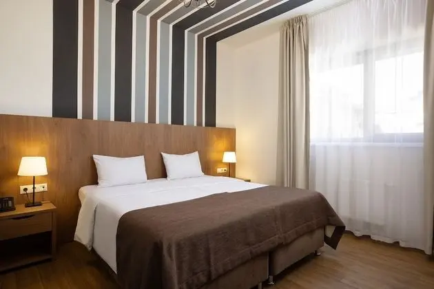Standard Tek Büyük veya İki Ayrı Yataklı Oda, Balkon