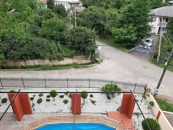 Üç Kişilik Oda