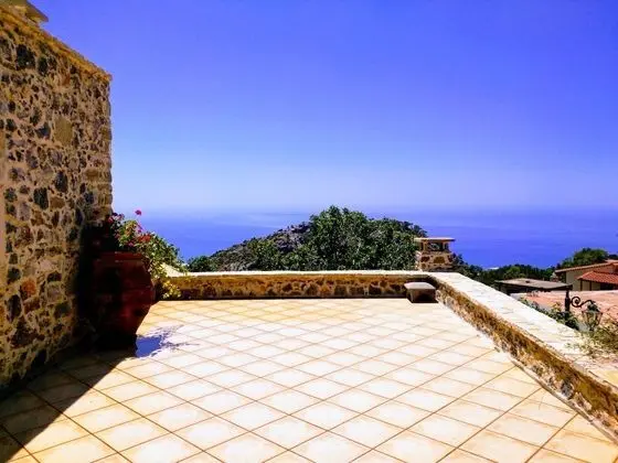 Traditional Villa, Dağ Manzaralı