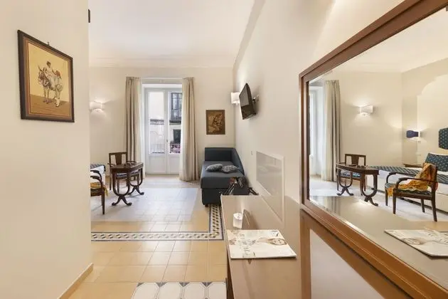 Luxury Tek Büyük veya İki Ayrı Yataklı Oda, 1 Yatak Odası, Balkon, Şehir Manzaralı