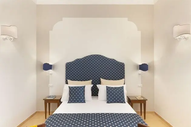 Luxury Tek Büyük veya İki Ayrı Yataklı Oda, 1 Yatak Odası, Balkon, Şehir Manzaralı
