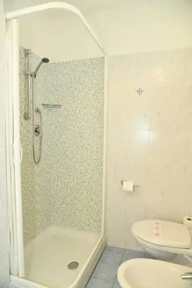 Dört Kişilik Oda, Deniz Manzaralı