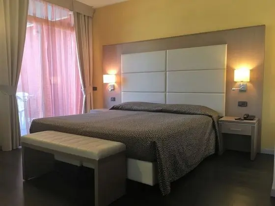 Family Üç Kişilik Oda