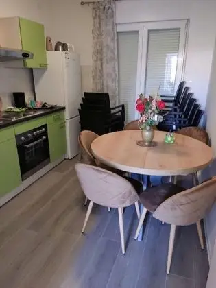 Apart Daire (Rosa - with parking - A3(8))