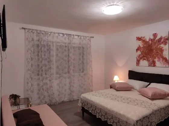 Apart Daire (Rosa - with parking - A3(8))