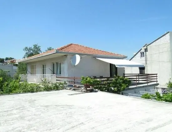 Apart Daire (Rosa - with parking - A3(8))