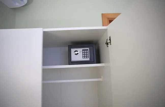 Comfort Tek Büyük veya İki Ayrı Yataklı Oda