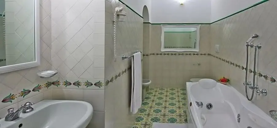 Standard Tek Büyük Yataklı Oda, Şehir Manzaralı