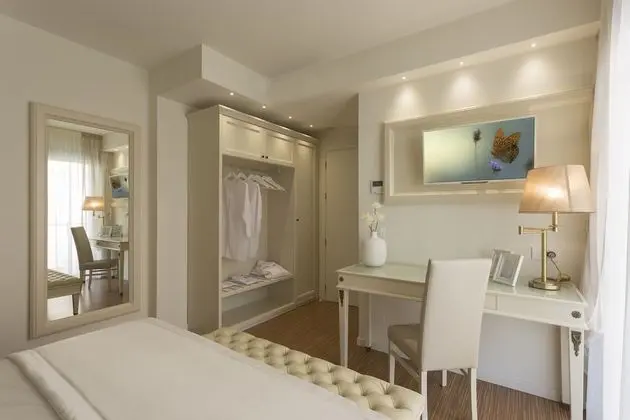 Comfort Tek Büyük veya İki Ayrı Yataklı Oda, Şehir Manzaralı