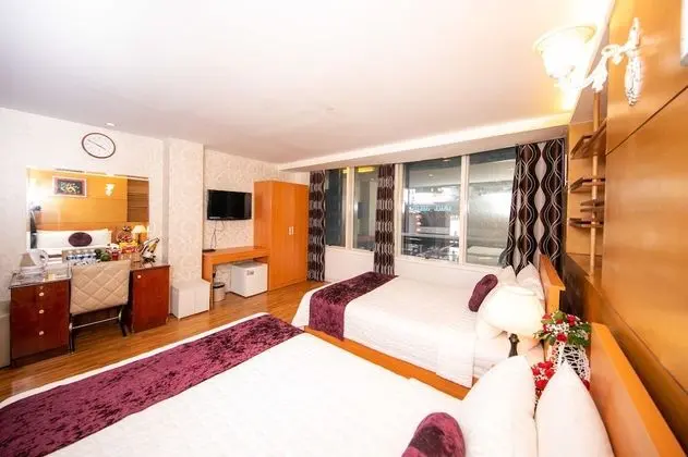 Deluxe Üç Kişilik Oda