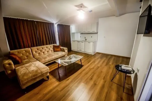 Suite 1 + 1 Oda , Bahçe Manzaralı, Balkonsuz