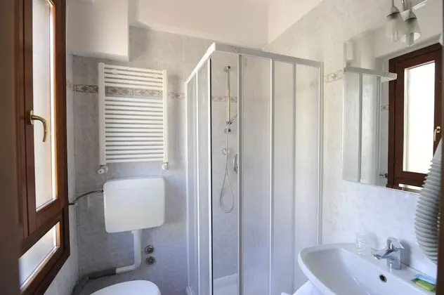 Economy Tek Büyük Yataklı Oda