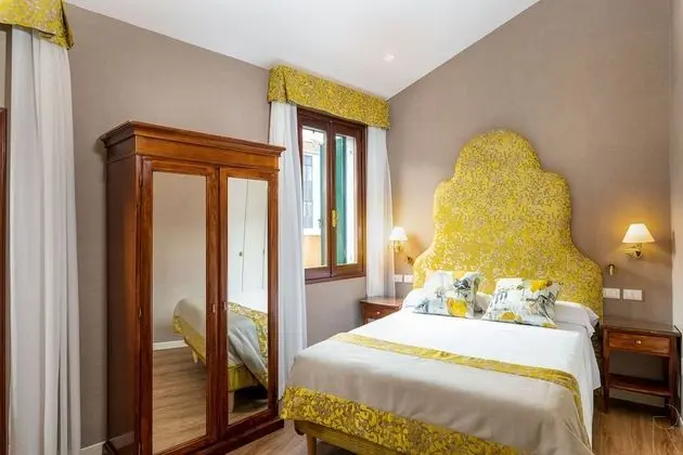 Standard Tek Büyük Yataklı Oda