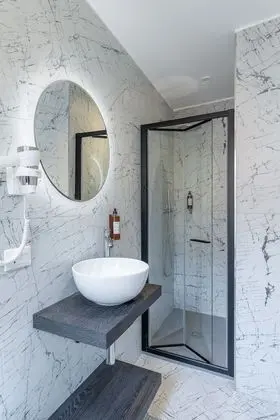 Superior Tek Büyük veya İki Ayrı Yataklı Oda