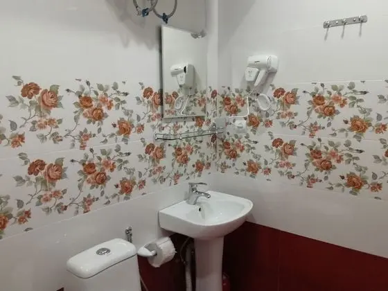 Family Tek Büyük Yataklı Oda
