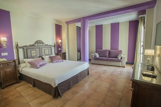 1 Çift Kişilik Veya 2 Tek Kişilik Yatak Standard