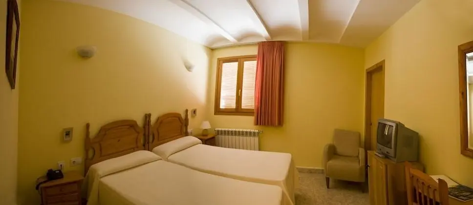 Üç Kişilik Oda (2 adults + 1 child)