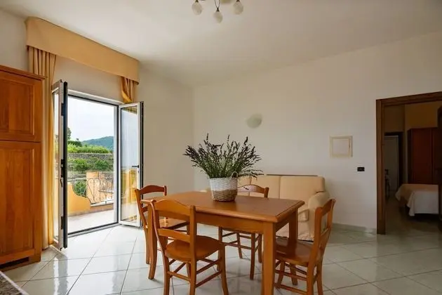 Apart Daire, Denize Bakan (Orchidea)