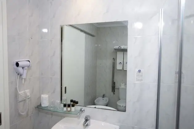 Tek Büyük veya İki Ayrı Yataklı Oda