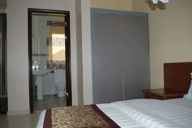 Tek Büyük Yataklı Oda