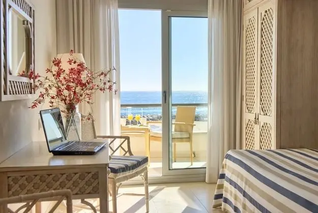 Tek Büyük Yataklı Oda, Deniz Manzaralı