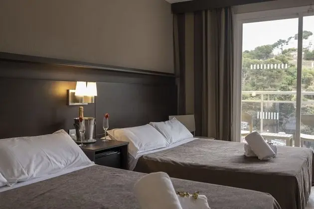 Family Oda, Şehir Manzaralı (2 adults + 2 children)