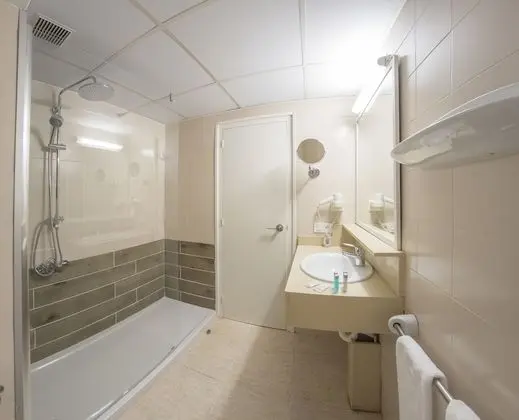 Oda, 2 Çift Kişilik Yatak, Havuz Manzaralı (2 adults + 2 children)