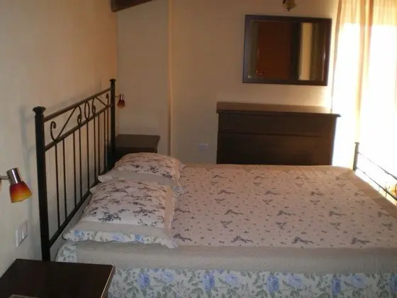 Classic Tek Büyük Yataklı Oda