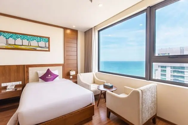 Deluxe Tek Büyük Yataklı Oda, Kısmi Deniz Manzarası