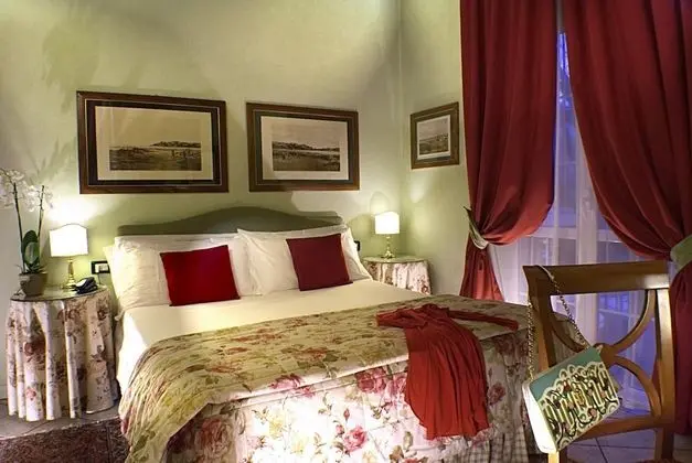 Classic Tek Büyük veya İki Ayrı Yataklı Oda