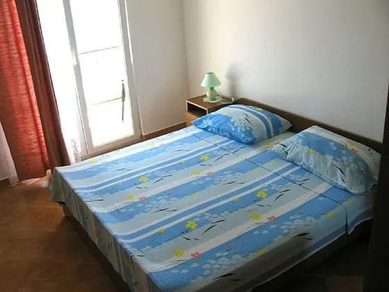 Apart Daire (Rose - 30 m from the beach - A1(2+1))