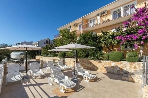 Apart Daire (Rose - 30 m from the beach - A1(2+1))