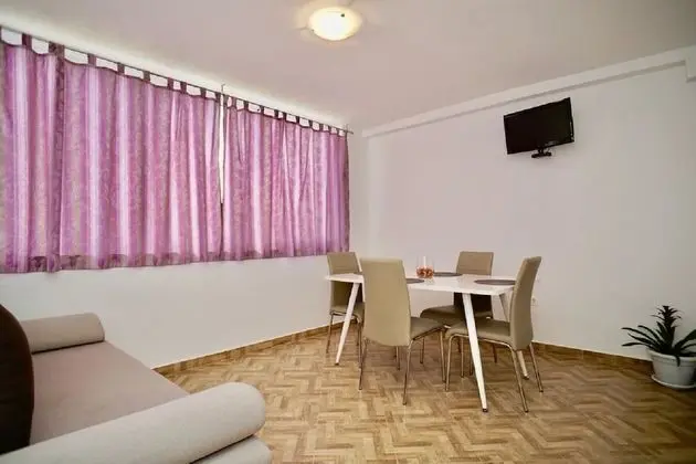 Apart Daire (Rose - 30 m from the beach - A5(2+1))