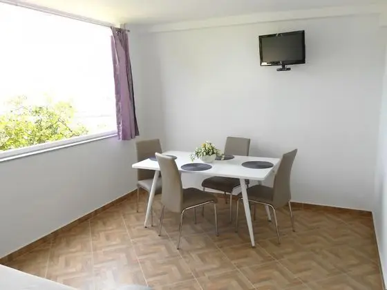 Apart Daire (Rose - 30 m from the beach - A5(2+1))