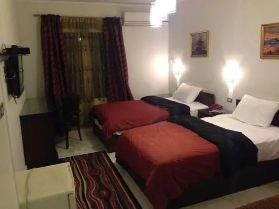 Deluxe Üç Kişilik Oda