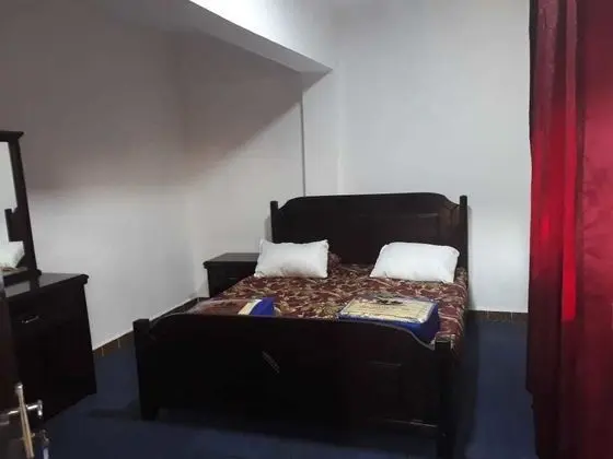 Tek Büyük Yataklı Oda