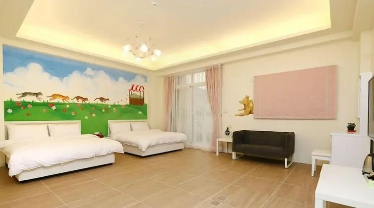 Standard Dört Kişilik Oda (City View)