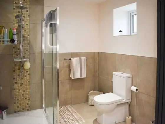 Kır Evi, 1 Büyük (Queen) Boy Yatak