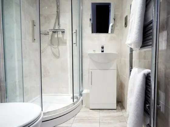 Premium Tek Büyük veya İki Ayrı Yataklı Oda, Banyolu/Duşlu