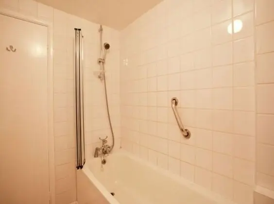 Deluxe Tek Kişilik Oda, Banyolu/Duşlu