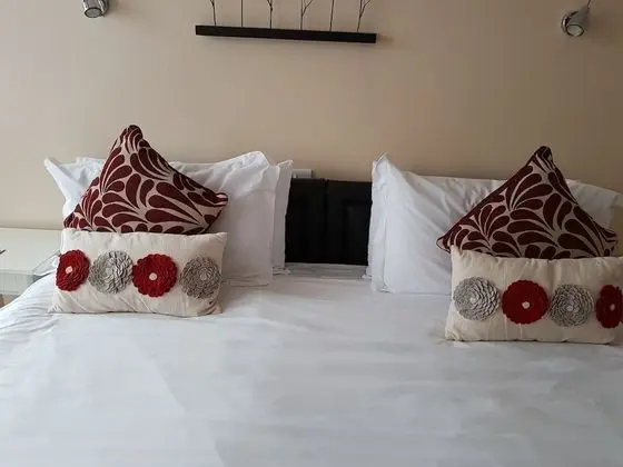 Tek Büyük Yataklı Oda (First Floor)