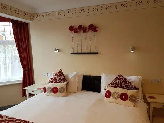 Tek Büyük Yataklı Oda (First Floor)