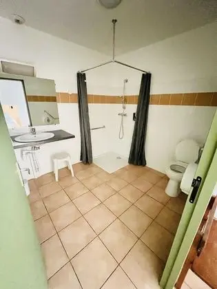 Üç Kişilik Oda