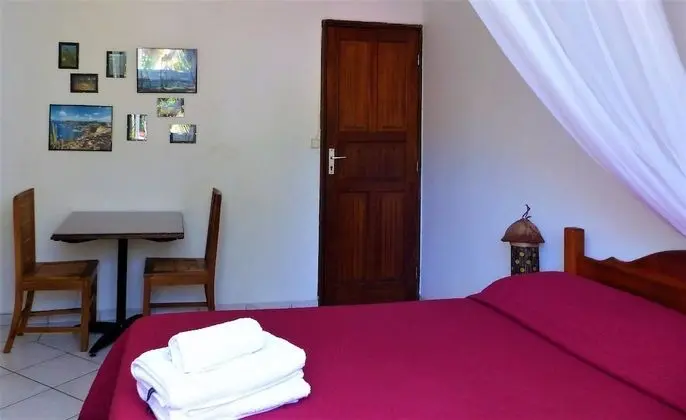 Stüdyo, Bahçe Manzaralı